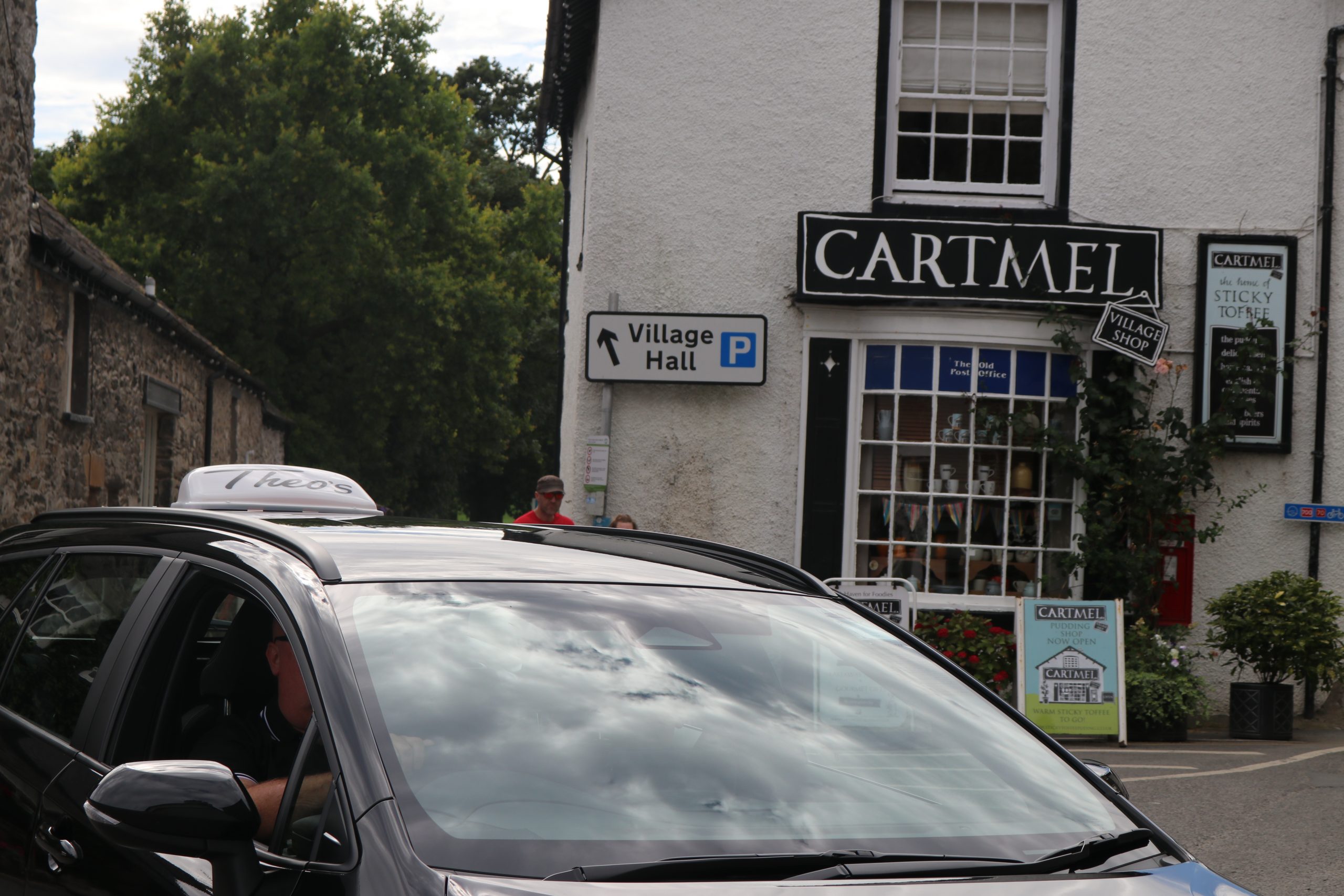 theos taxis in cartmel